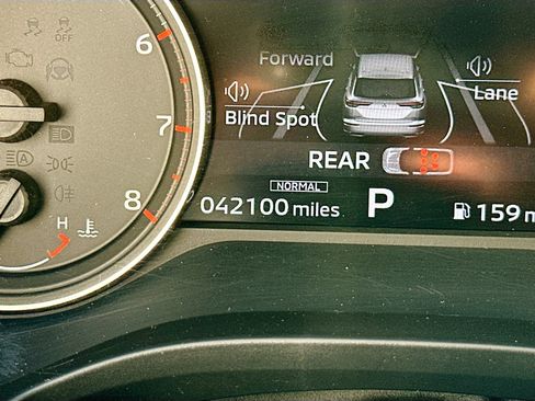 Used 2024 Mitsubishi Outlander SE Black Edition image 18