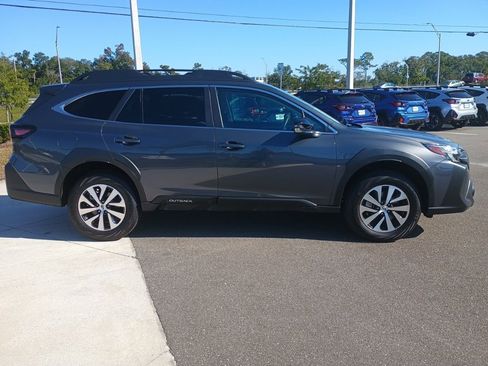 Certified 2025 Subaru Outback Premium image 4