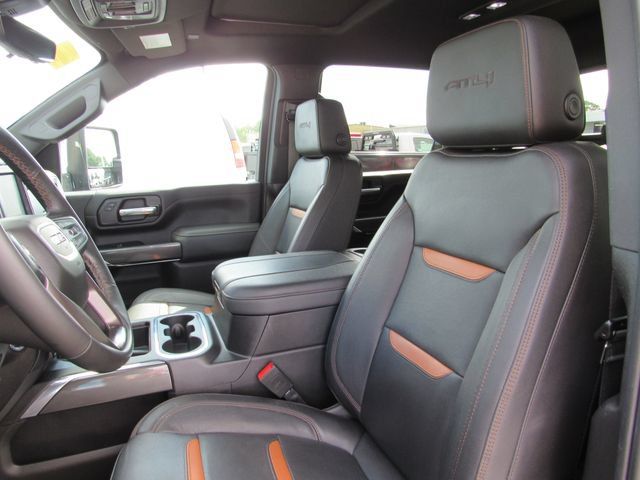 Used 2023 GMC Sierra 2500 AT4 w/ AT4 Premium Plus Package AWD/4WD image 16