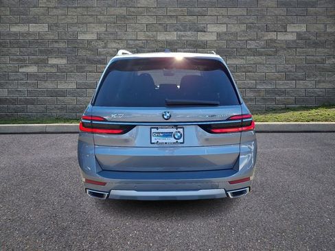 Used 2025 BMW X7 xDrive40i w/ Premium Package image 5