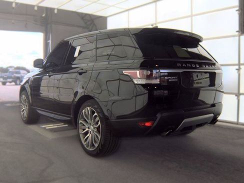 Used 2017 Land Rover Range Rover Sport Supercharged AWD/4WD image 3