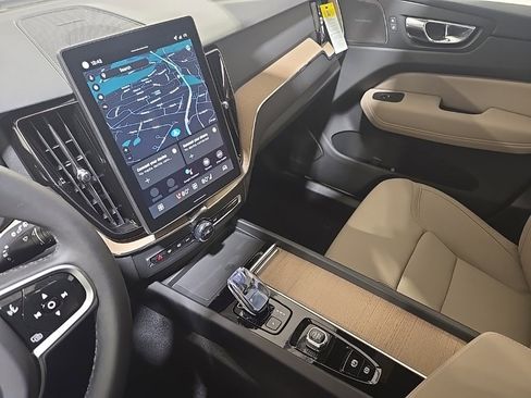 New 2026 Volvo XC60 B5 Plus w/ Climate Package image 11
