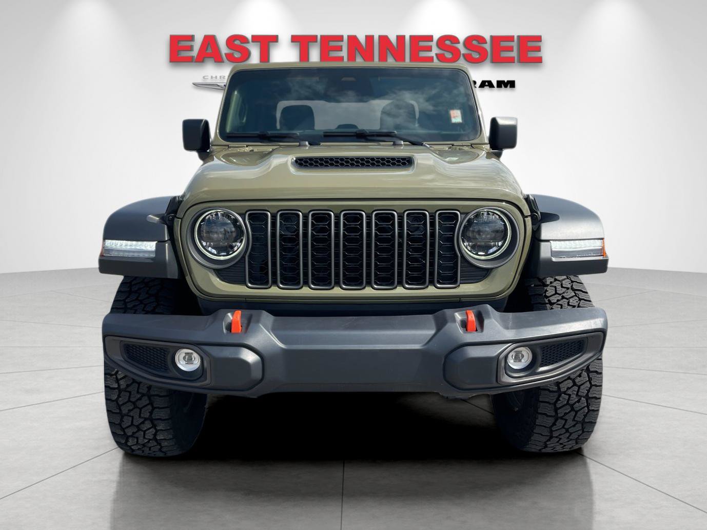 Used 2026 Jeep Gladiator Mojave AWD/4WD image 9