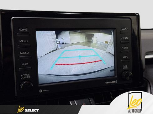 Used 2021 Toyota RAV4 XLE w/ Convenience Package AWD/4WD image 16