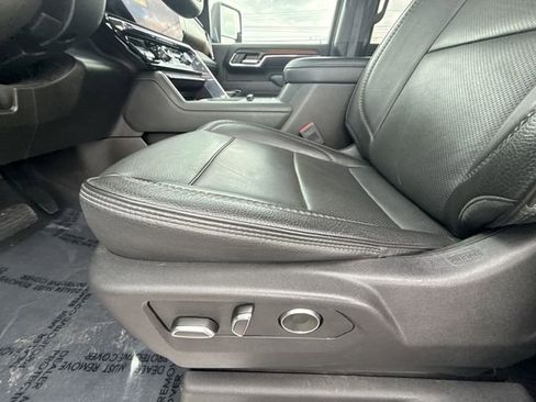 Used 2024 GMC Sierra 2500 Denali w/ Technology Package AWD/4WD image 12