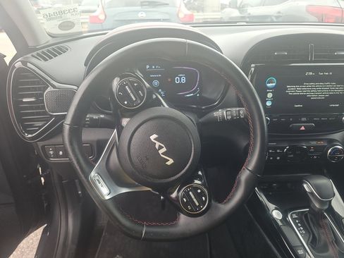 Used 2025 Kia Soul GT-Line image 10