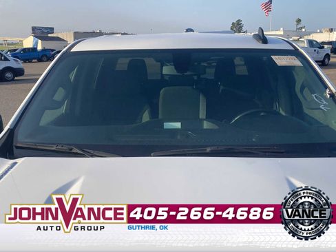 Used 2021 Chevrolet Silverado 1500 LT w/ Convenience Package II AWD/4WD image 11
