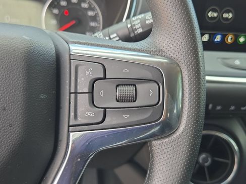 Used 2025 Chevrolet Blazer LT AWD/4WD image 21