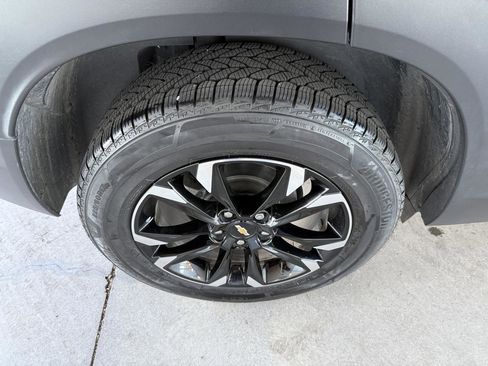 Used 2021 Chevrolet TrailBlazer LT w/ Convenience Package image 43