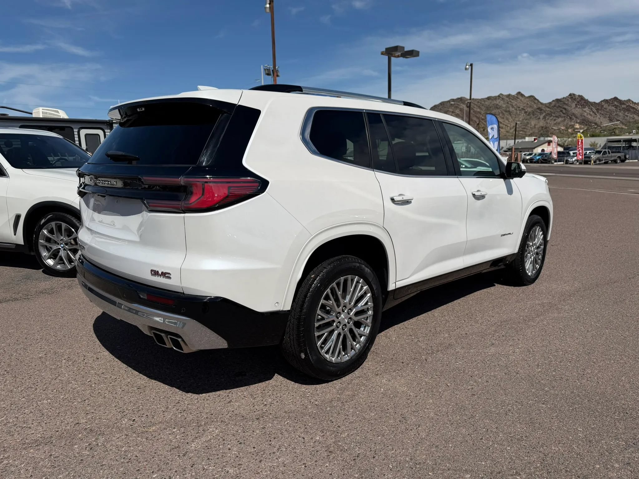 Used 2025 GMC Acadia Denali w/ Super Cruise Package AWD/4WD image 5