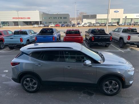 New 2026 Chevrolet Blazer LT image 4