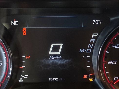 Used 2019 Dodge Charger SXT image 24