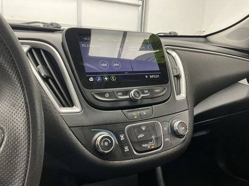 Used 2020 Chevrolet Malibu LS image 10