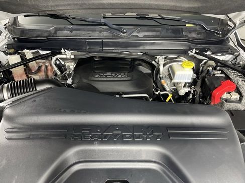 Used 2019 RAM 2500 Big Horn image 9