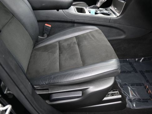 Used 2021 Jeep Grand Cherokee Laredo X image 39