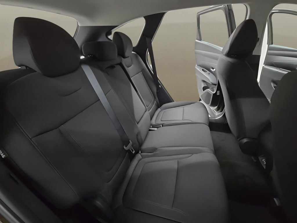 New 2026 Hyundai Tucson SE FWD image 13