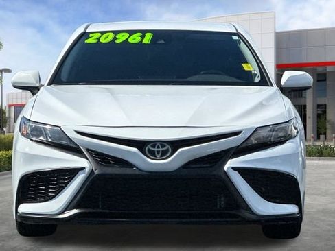 Used 2021 Toyota Camry SE w/ Carpet Mat Package (TMS) FWD image 10
