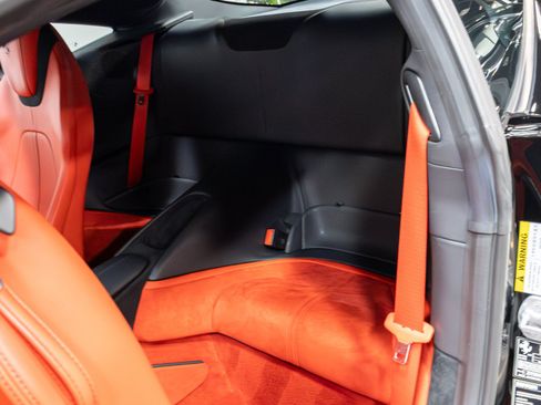 Used 2022 Ferrari Roma RWD image 39