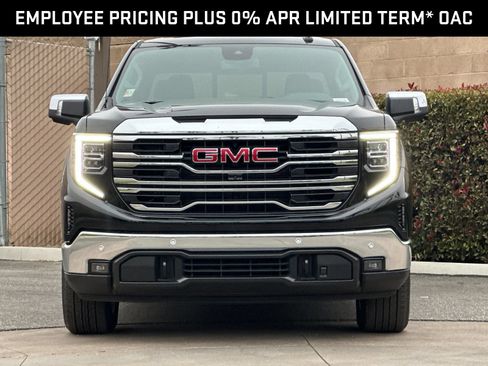 New 2026 GMC Sierra 1500 SLT w/ SLT Premium Plus Package AWD/4WD image 9