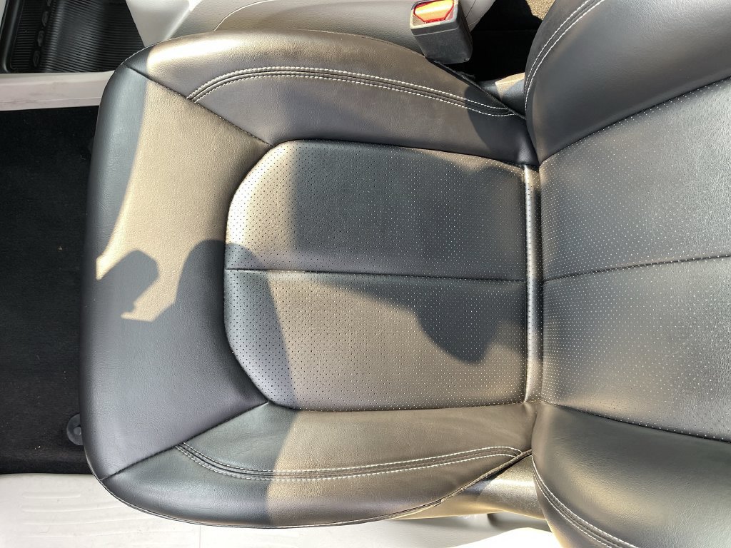 Used 2023 Chrysler Pacifica Touring-L FWD image 22