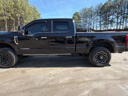 Used 2017 Ford F250 Platinum w/ Platinum Ultimate Package image 11