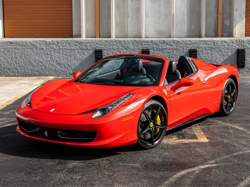 Used 2013 Ferrari 458 Spider RWD image 24