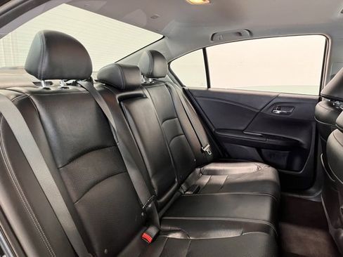 Used 2015 Honda Accord EX-L image 13