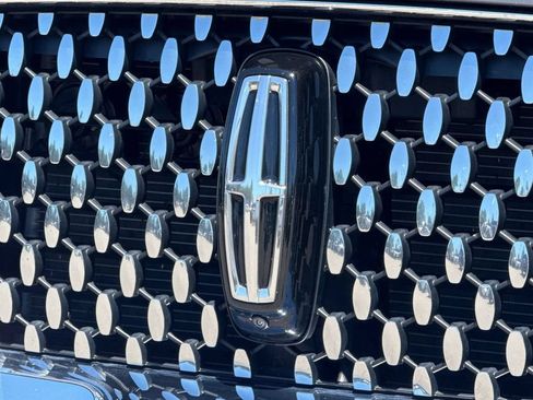 Certified 2023 Lincoln Navigator Black Label AWD/4WD image 9