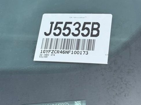 Used 2022 Cadillac XT4 Premium Luxury w/ Safety Alert Package FWD image 31