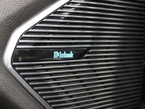 Used 2022 Jeep Grand Cherokee Overland w/ Luxury Tech Group IV image 17