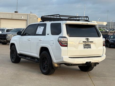 Used 2023 Toyota 4Runner SR5 Premium w/ Moonroof Package AWD/4WD image 6