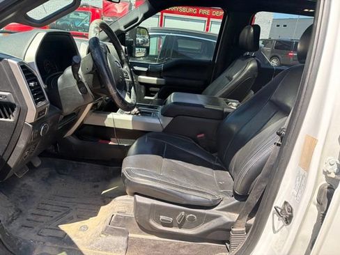Used 2018 Ford F150 Lariat w/ Equipment Group 502A Luxury AWD/4WD image 4