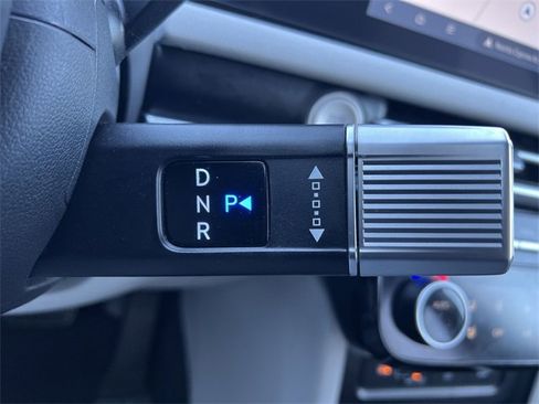 Certified 2025 Hyundai Tucson Limited image 19