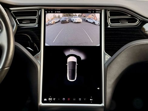 Used 2016 Tesla Model X 75D image 17