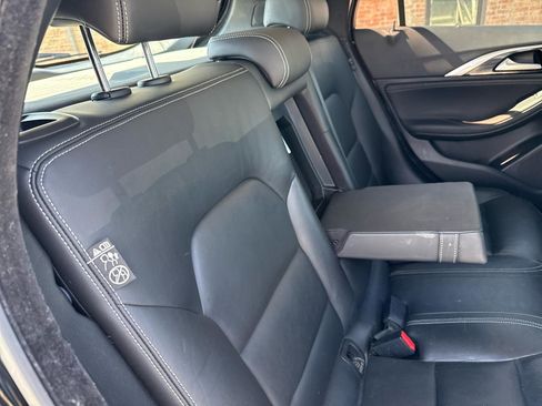 Used 2017 INFINITI QX30 Premium w/ Navigation Package image 43