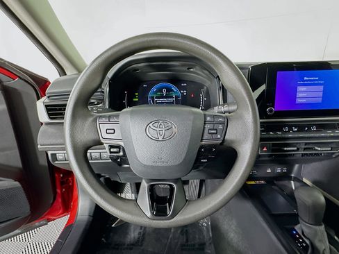 Used 2025 Toyota Camry LE FWD image 15