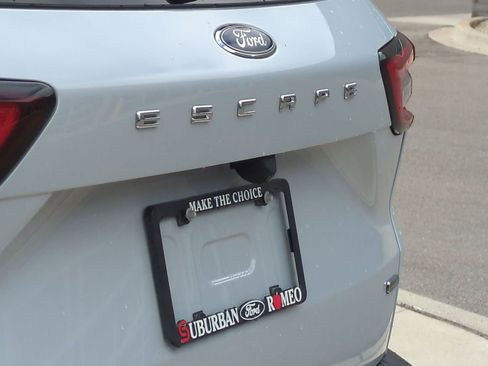 New 2026 Ford Escape SE image 10