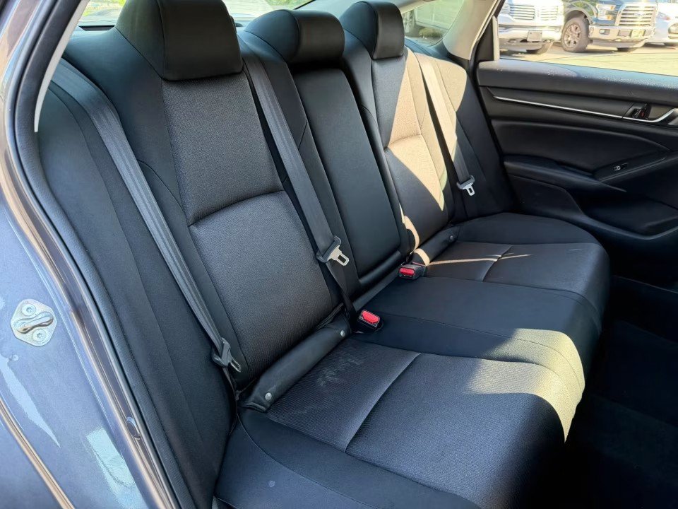Used 2018 Honda Accord LX image 15
