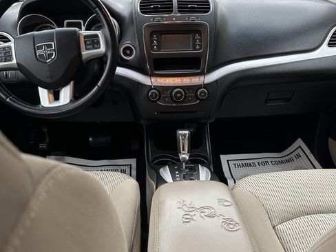 Used 2016 Dodge Journey SXT w/ Comfort/Convenience Group image 14