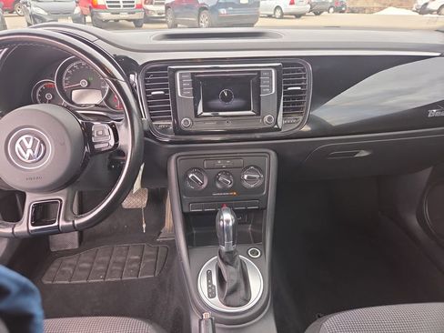 Used 2019 Volkswagen Beetle 2.0T image 13