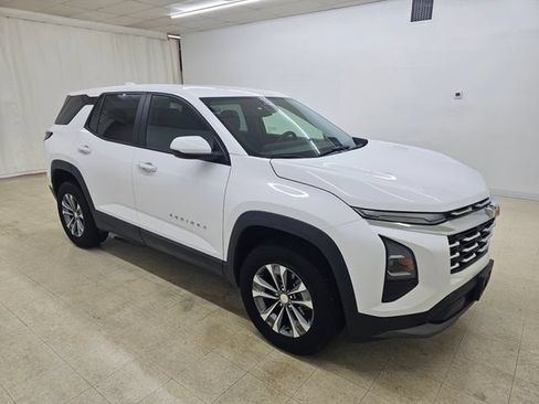Used 2026 Chevrolet Equinox LT FWD image 14