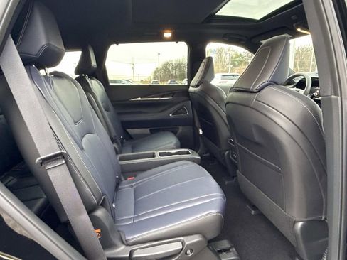 New 2026 INFINITI QX60 Sport image 21