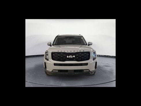 Used 2022 Kia Telluride SX w/ SX Prestige Package AWD/4WD image 9