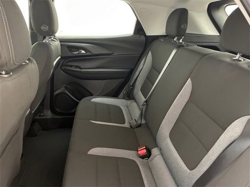 Used 2023 Chevrolet TrailBlazer LS image 18