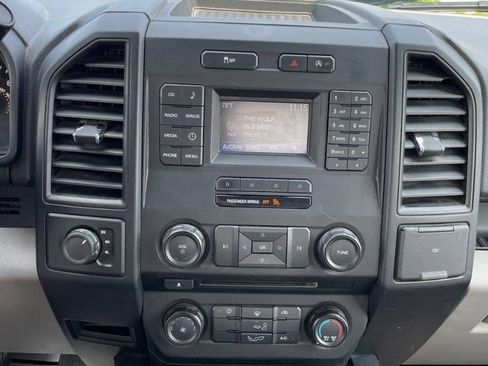 Used 2016 Ford F150 XL w/ Equipment Group 101A Mid AWD/4WD image 9