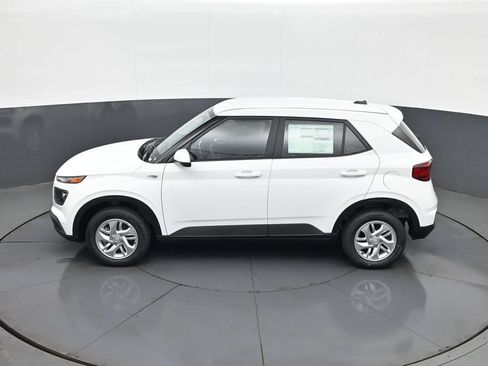 New 2026 Hyundai Venue SE FWD image 20