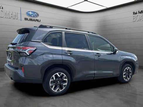 Used 2025 Subaru Forester Premium w/ Convenience Package #1 AWD/4WD image 4