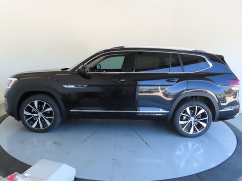 New 2026 Volkswagen Atlas SEL Premium R-Line AWD/4WD image 8