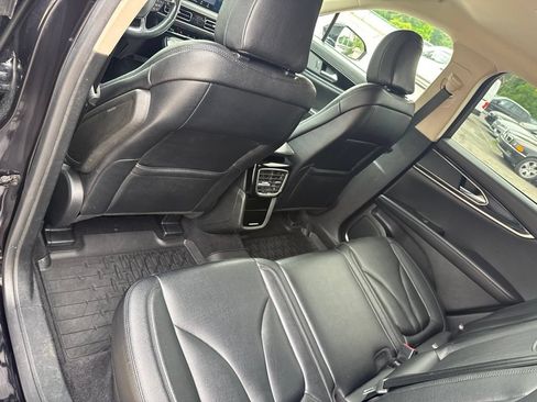 Used 2023 Lincoln Nautilus AWD w/ Premium Package image 14