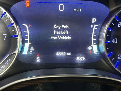 Used 2021 Chrysler Pacifica Limited w/ Premium & Safety Sphere Group AWD/4WD image 15
